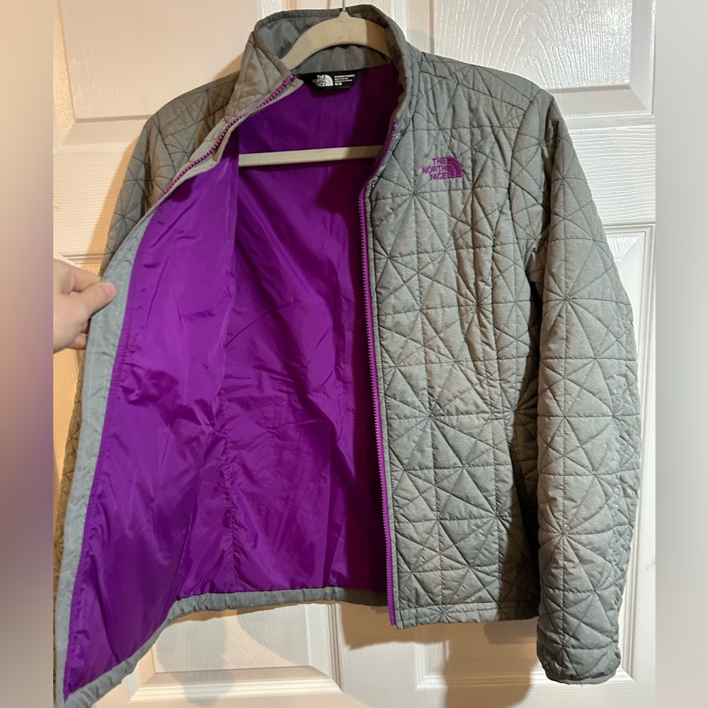 Women’s North Face Tamburello Grey lightweight Puffer jacket - Picture 4 of 7